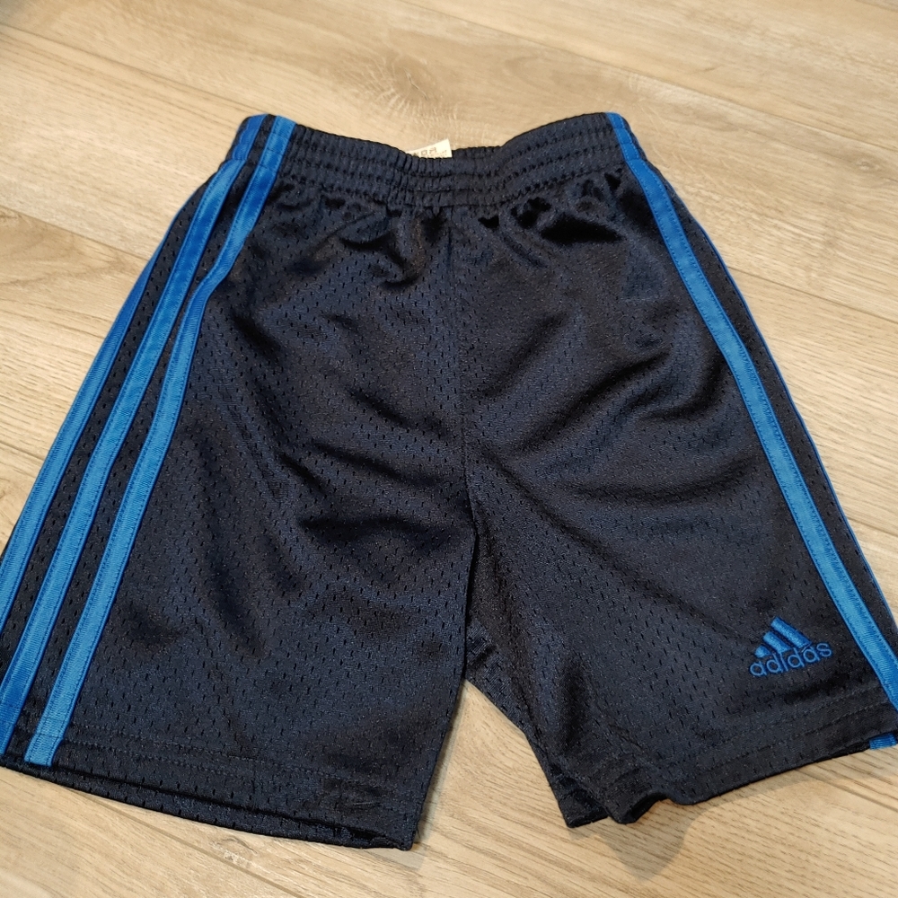 Adidas boys shorts size 4t
